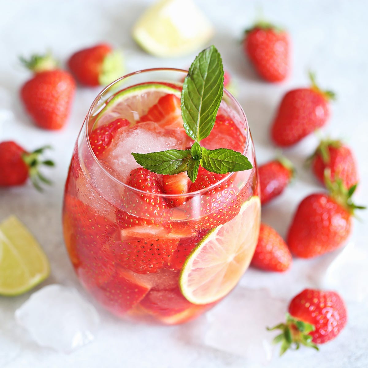 Strawberry Lemonade Ice (105mls)